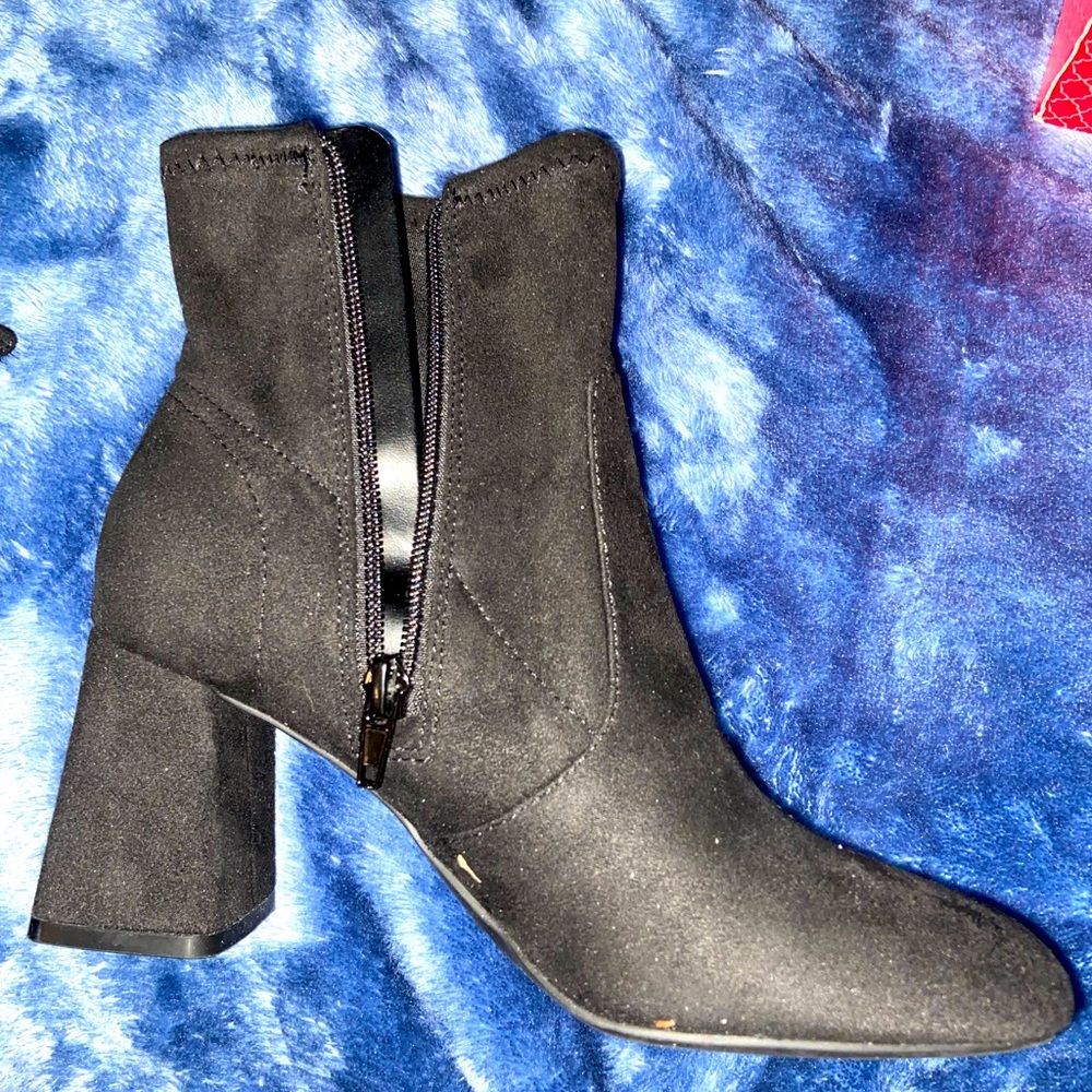 booties.